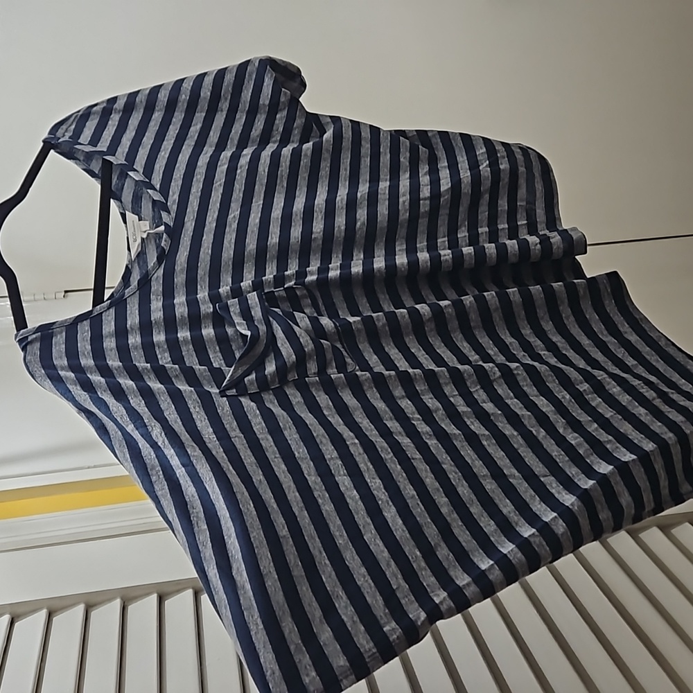 BCBG Generation asymmetrical striped pocket T.